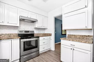 208 Mike St, Warner Robins, GA 31088 - Photo 10