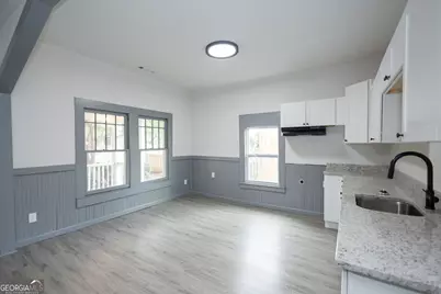 124 E Chappell Street, Griffin, GA 30223 - Photo 8