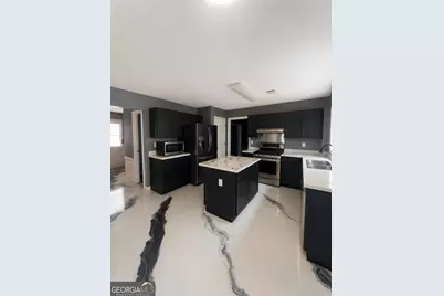 124 Heathrow Drive, Riverdale, GA 30274 - Photo 2