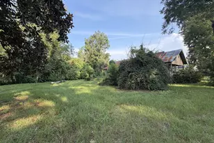 321 Leo Marshall St, Blackshear, GA 31516 - Photo 2