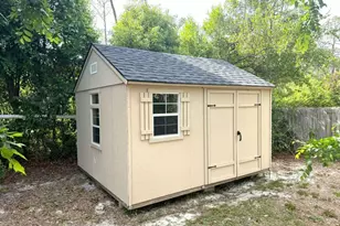 1011 Cherokee Cir, Waycross, GA 31501 - Photo 32