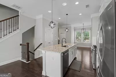 4469 Dunblane Avenue, Sugar Hill, GA 30518 - Photo 10