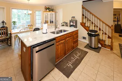 180 Creekview Trail, Fayetteville, GA 30214 - Photo 4