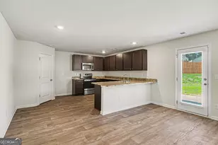1367 Midnight Ride Ct, Hampton, GA 30228 - Photo 6