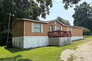 784 Lakeland Dr, Toccoa, GA 30577 - Photo 1