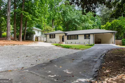 4090 Land O Lakes Drive NE, Atlanta, GA 30342 - Photo 4