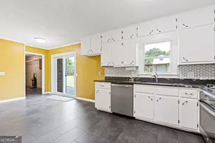 2140 Rockdale Dr NW, Conyers, GA 30012 - Photo 4