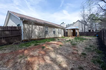 305 Bradford Court, Auburn, GA 30011 - Photo 6