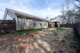 305 Bradford Ct, Auburn, GA 30011 - Photo 6