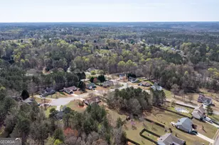 305 Bradford Ct, Auburn, GA 30011 - Photo 22