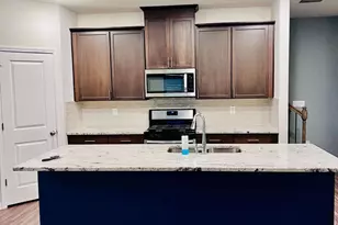 5301 Glade Park Dr, Lilburn, GA 30047 - Photo 6
