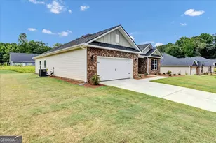 313 Angela Ave, Bowdon, GA 30108 - Photo 18