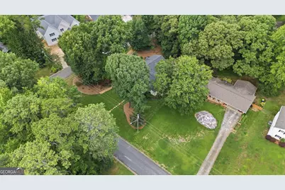 2661 NE Sheila Lane NE, Marietta, GA 30062 - Photo 18
