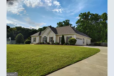 118 Crescent Drive, Newnan, GA 30265 - Photo 2