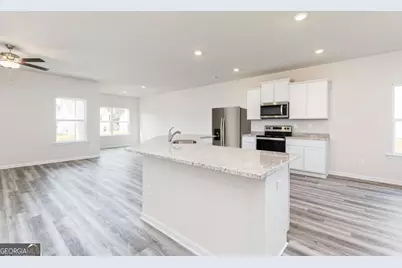 387 Sand Dune Way, Conyers, GA 30013 - Photo 2