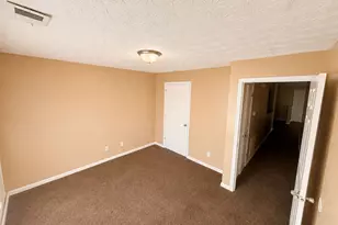 10301 Fairington Ridge Cir, Lithonia, GA 30038 - Photo 6