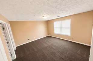 10301 Fairington Ridge Cir, Lithonia, GA 30038 - Photo 4