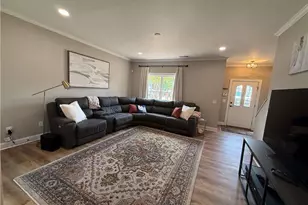 716 Manor Way, Cartersville, GA 30120 - Photo 6
