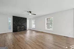 3909 Valley Brook Rd, Snellville, GA 30039 - Photo 8