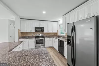 3909 Valley Brook Road, Snellville, GA 30039 - Photo 16