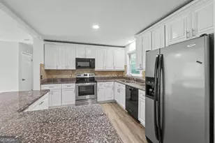 3909 Valley Brook Rd, Snellville, GA 30039 - Photo 16