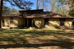 1288 Lakewood Dr NE, Conyers, GA 30013 - Photo 4