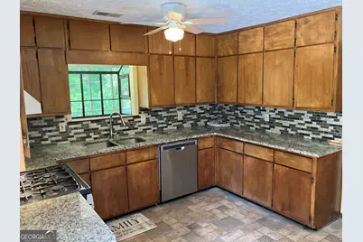1288 Lakewood Drive NE, Conyers, GA 30013 - Photo 32