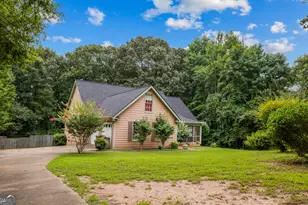 124 Foxdale Dr, Lagrange, GA 30240 - Photo 2