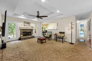 124 Foxdale Dr, Lagrange, GA 30240 - Photo 10