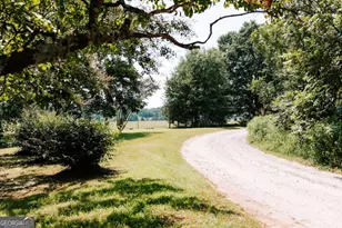 51 Brandon Cir, Winterville, GA 30683 - Photo 2