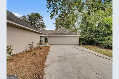 1621 Moore Street, Adel, GA 31620 - Photo 4