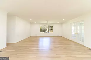100 Williamsburg Ln, Athens, GA 30605 - Photo 8