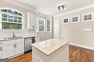 1017 Emory Parc Pl, Decatur, GA 30033 - Photo 14