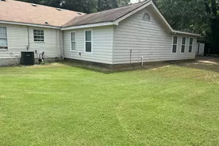 300 W Midland Ave, Winder, GA 30680 - Photo 2