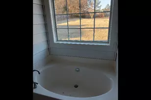 907 Downing Dr, Bethlehem, GA 30620 - Photo 8