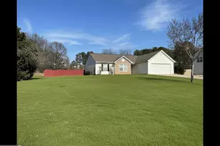 907 Downing Dr, Bethlehem, GA 30620 - Photo 1