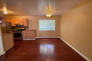 405 SW Fairburn Road SW, Atlanta, GA 30331 - Photo 2
