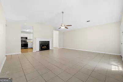 220 Splitwood Lane, Fairburn, GA 30213 - Photo 10