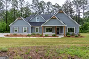345 Rising Star Rd, Senoia, GA 30276 - Photo 1