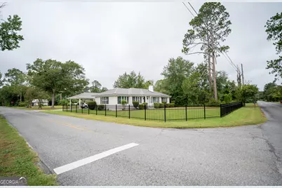 190 Plier Street, Baxley, GA 31513 - Photo 32