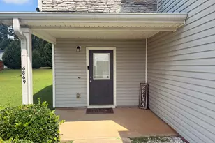 6869 Lockley Ct, Rex, GA 30273 - Photo 2