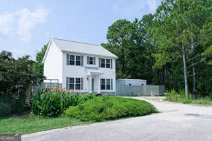 143 Dolphin Dr, Saint Marys, GA 31558 - Photo 1