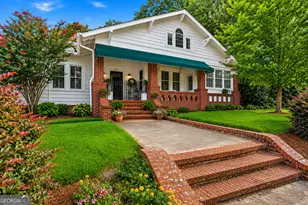 359 E Tugalo St, Toccoa, GA 30577 - Photo 1