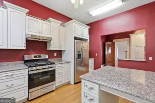 359 E Tugalo St, Toccoa, GA 30577 - Photo 26