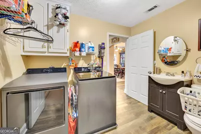 2554 Cedar Way, Loganville, GA 30052 - Photo 16