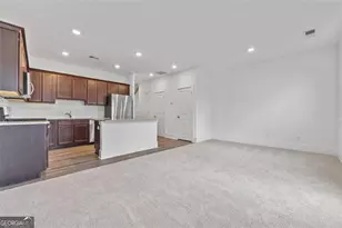 1512 Parks Edge Ln NW, Atlanta, GA 30318 - Photo 4