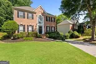10950 Kimball Crest Dr, Alpharetta, GA 30022 - Photo 2