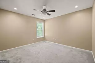 10950 Kimball Crest Dr, Alpharetta, GA 30022 - Photo 30