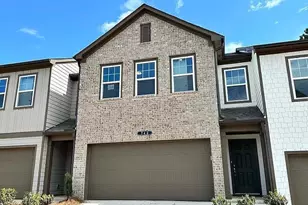 742 Vallin St, Cumming, GA 30041 - Photo 2