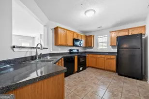 1883 Simmons Ln, Hampton, GA 30228 - Photo 10
